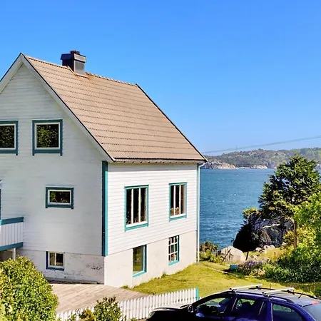 Beautiful In Urangsvag * Rolvsnes