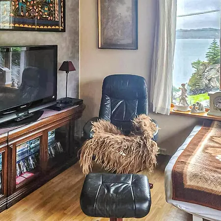 Ferienhaus Wunderschönes Haus Mit 4 Schlafzimmern In Rolvsnes