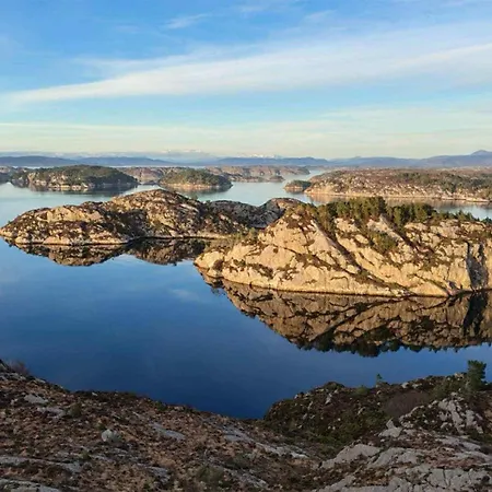 Wunderschönes Haus Mit 4 Schlafzimmern In * Rolvsnes
